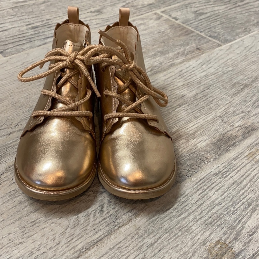 Baby Gap Girls gold boots size 9